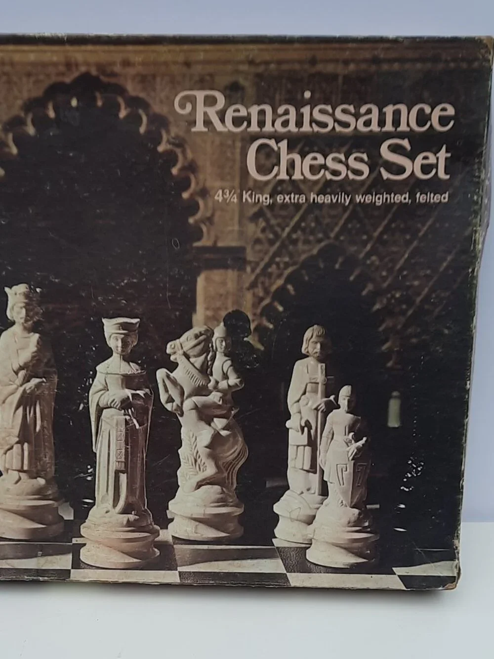 Vintage Renaissance Chess Set E.S. Lowe 1974 4.75